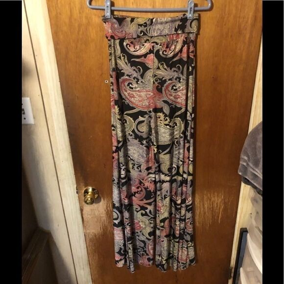 Pant size small - Picture 2 of 2
